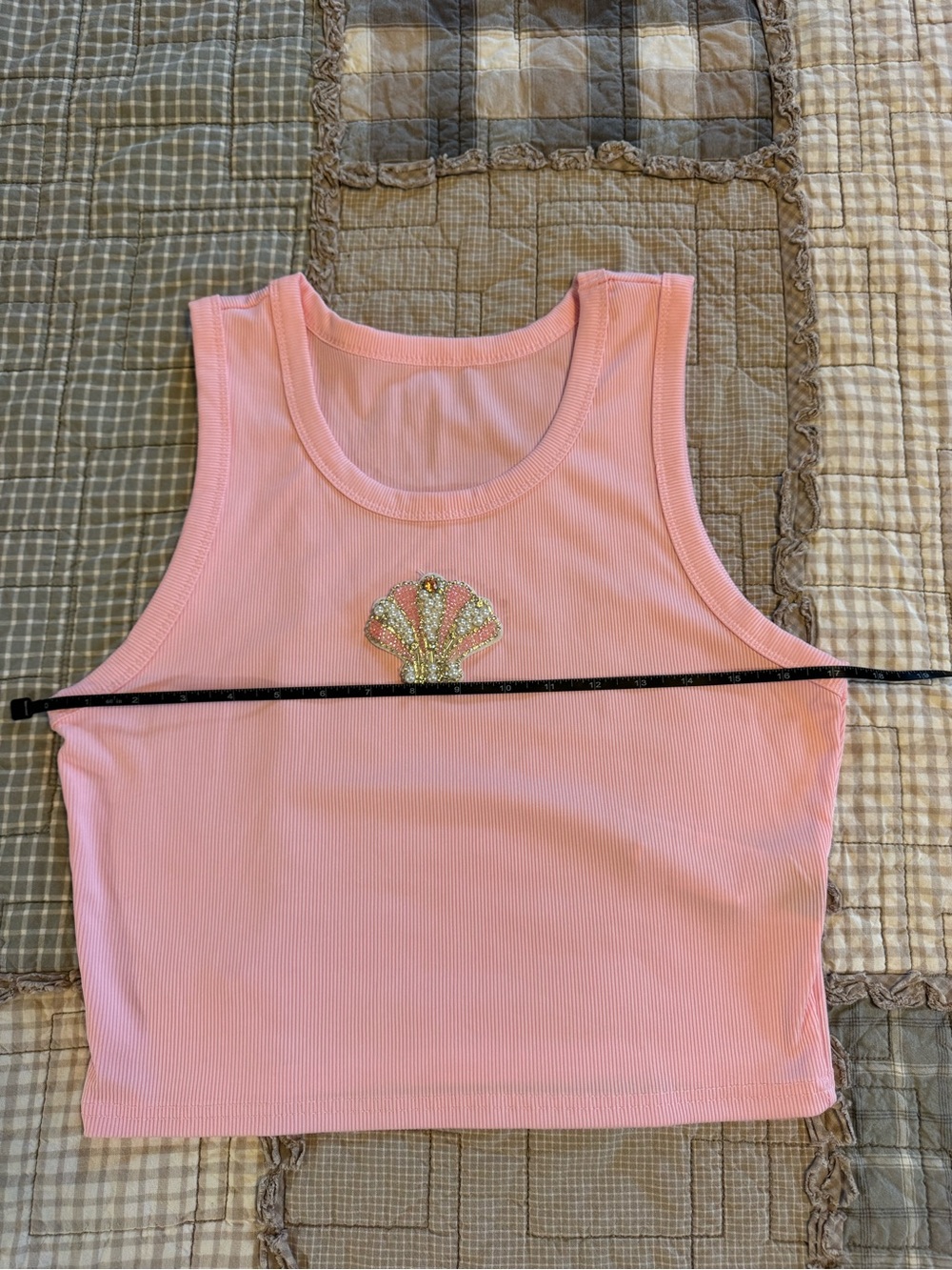 SHEIN Pink Ribbed Shell Applique Crop Tank - Picture 4 of 8